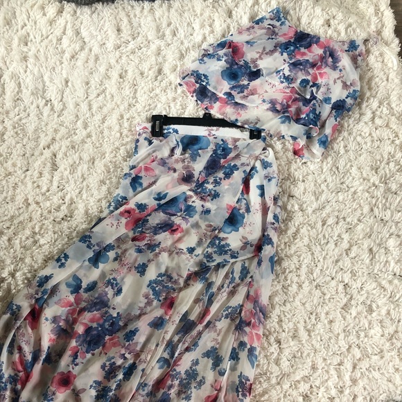 Two Piece Outfit - Picture 1 of 1